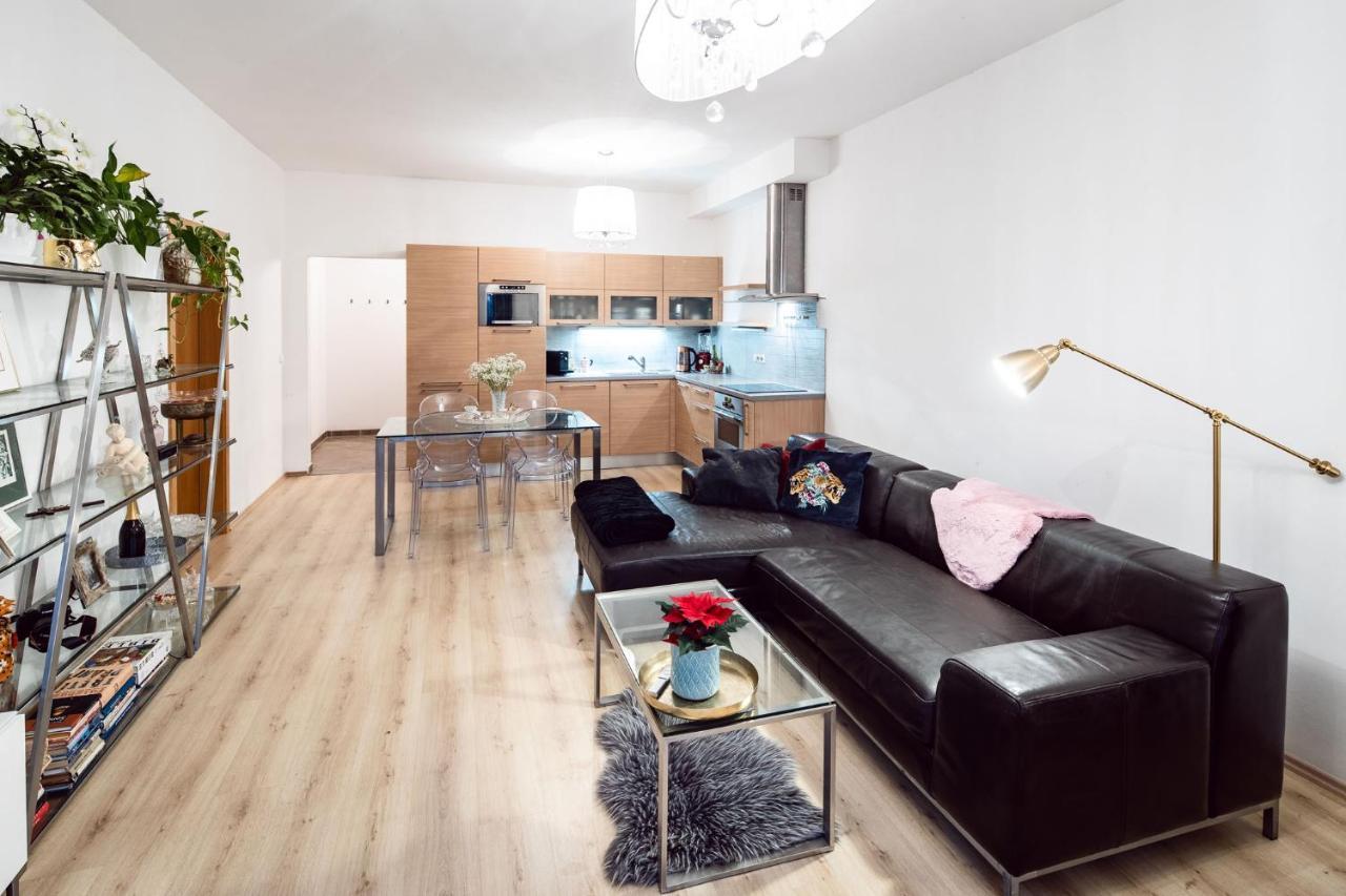 אולומוץ Silvie Apartments - Hejcin מראה חיצוני תמונה
